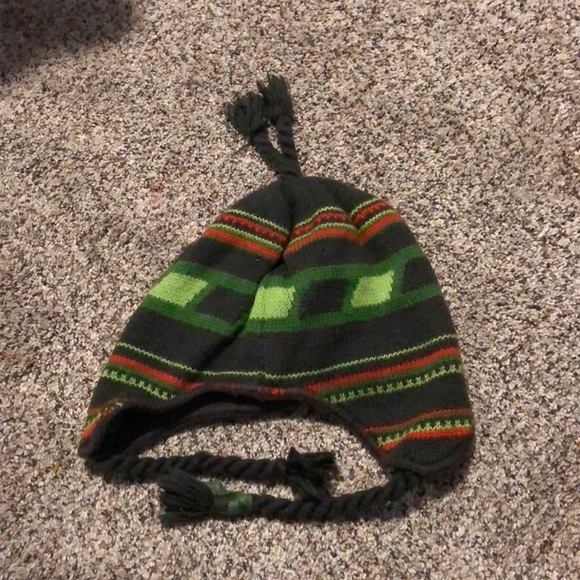 Hat - Picture 2 of 3